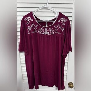 NWT 22-24 (3X) Embroidered BloomChic wine colored top